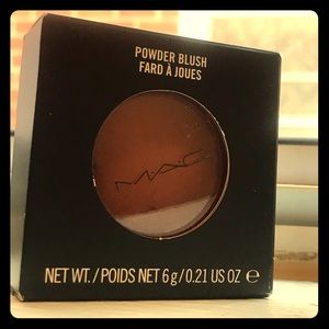 Brand new, MAC blush in Raizin